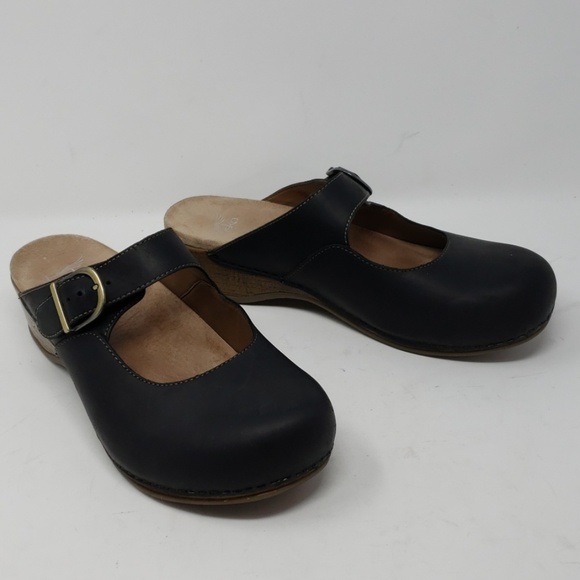 dansko martina black